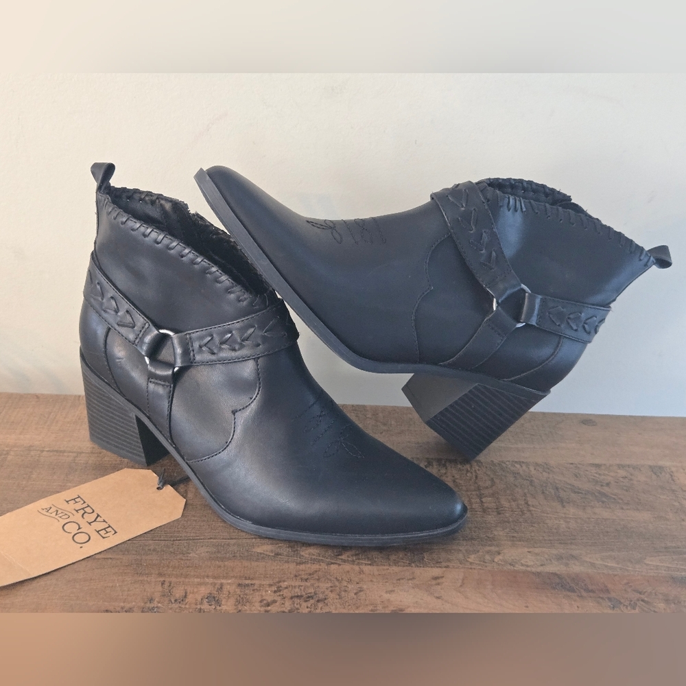 Frye and Co Palma Stacked Heel Booties Size 10